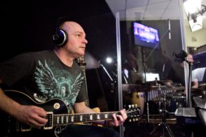 Marek Popów "Stingu" - gitara elektryczna